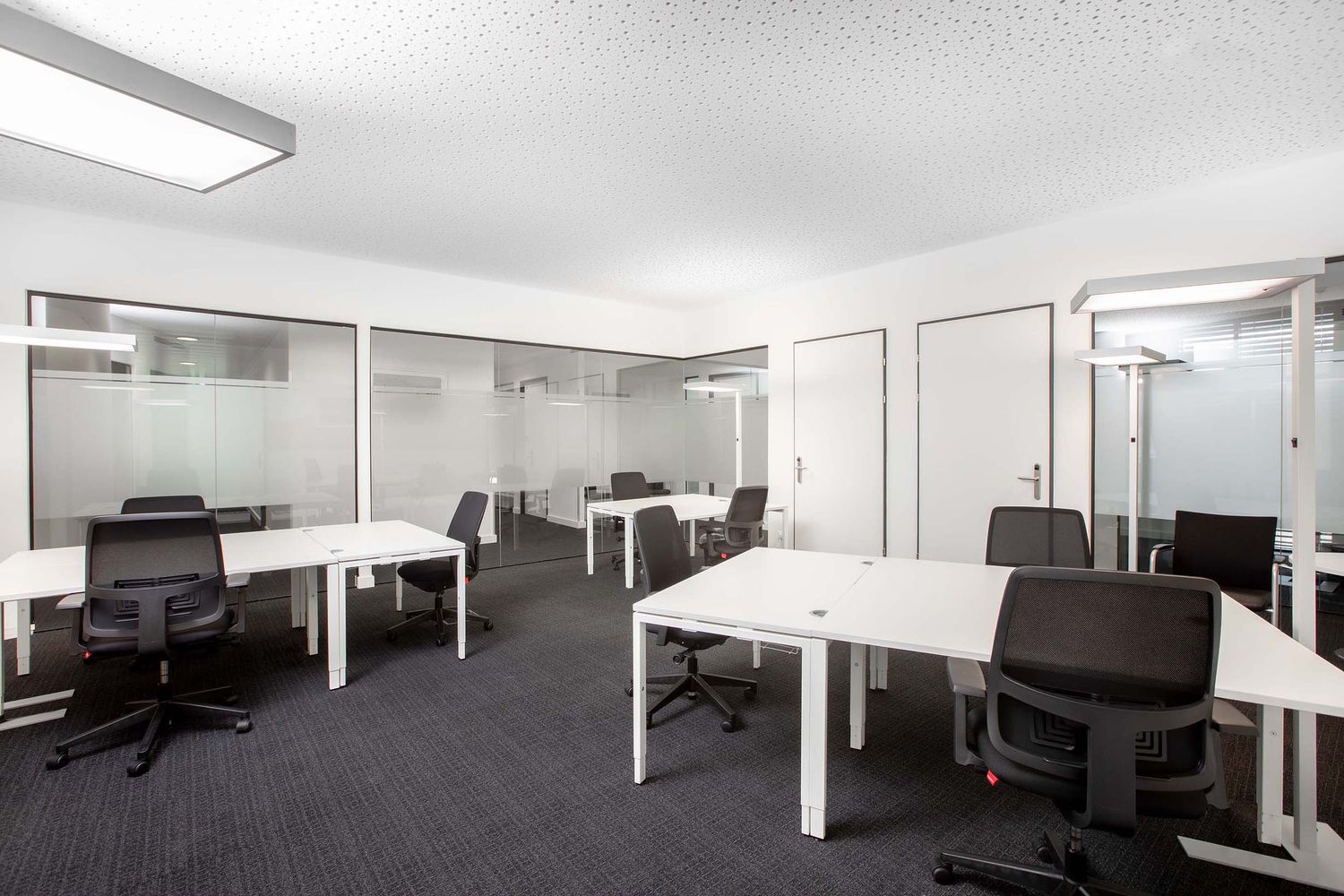 Open plan office space for 15 persons in West Allis